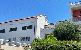 Apartment Simaris - Spacious With Terrace And Sea View